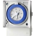 Interruptor horario semanal SERIE 12, 72x72mm, 1 contacto conmutado 16A, 230V AC, reserva de marcha (emb.1u)